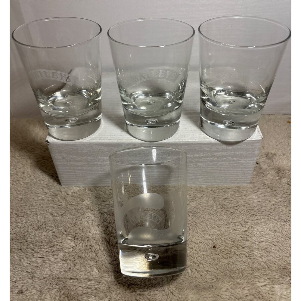 Baileys Branded Etched Clear Glasses Set Of 4 Controlled Bubble
